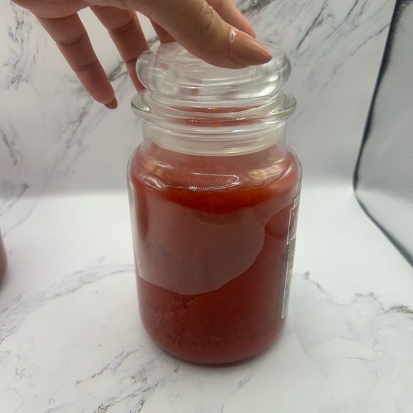 Yankee Candle Bundle of 2 Large 22oz Pumpkin Cinnamon Swirl Parisian Holiday - Picture 3 of 12